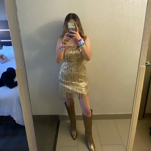 Shein sparkly dress perfect for a dance/Taylor swift concert/party/night out - Picture 5 of 6